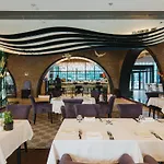 Hotel Wyndham 5*