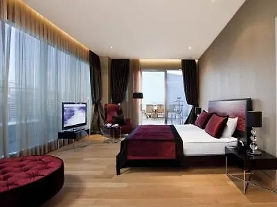 Hotel Wyndham 5*
