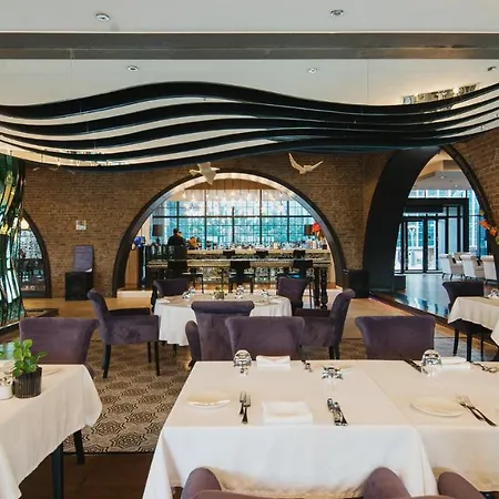Hotel Wyndham 5*
