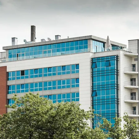 Wyndham Hotel 5*