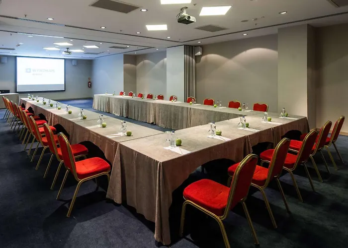 Wyndham Отель 5*